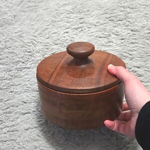 Wooden round container decor